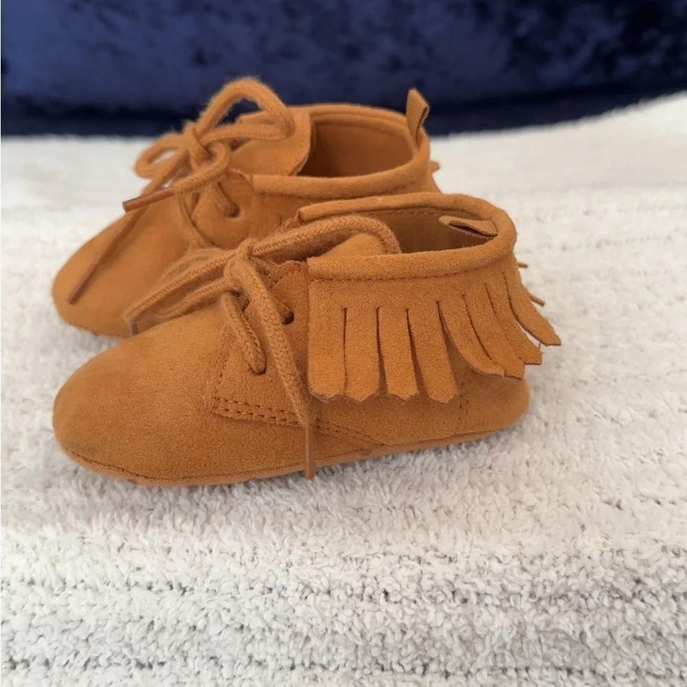 GAP Kids Moccasins in Brown